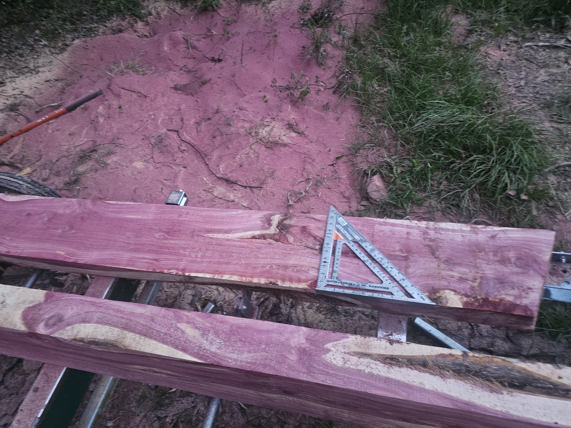 Custom Lumber Saw Mill Services